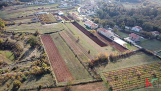 Istra - Svetvinčenat, zemljišče 5700m2 na mirni lokaciji